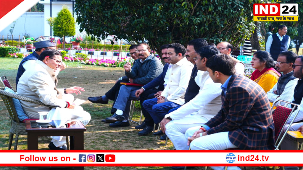 सीएम धामी ने अधिकारियों और शिक्षकों की सुरक्षा के लिए मुख्य सचिव को SOP बनाने के निर्देश दिए