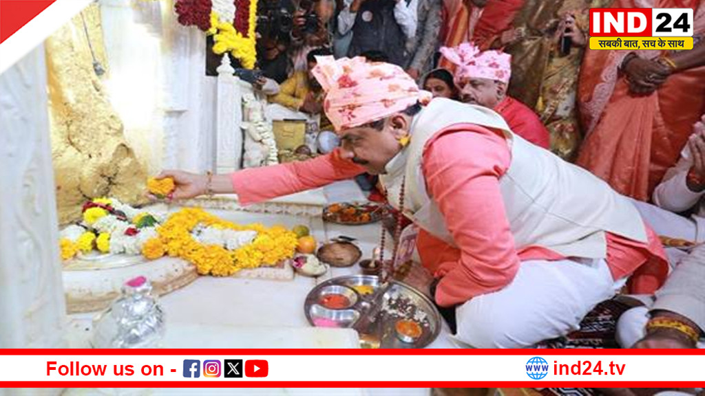 महाशिवरात्रि पर मुख्यमंत्री डॉ. मोहन यादव ने भोपाल के प्राचीन बड़वाले महादेव मंदिर में की पूजा-अर्चना