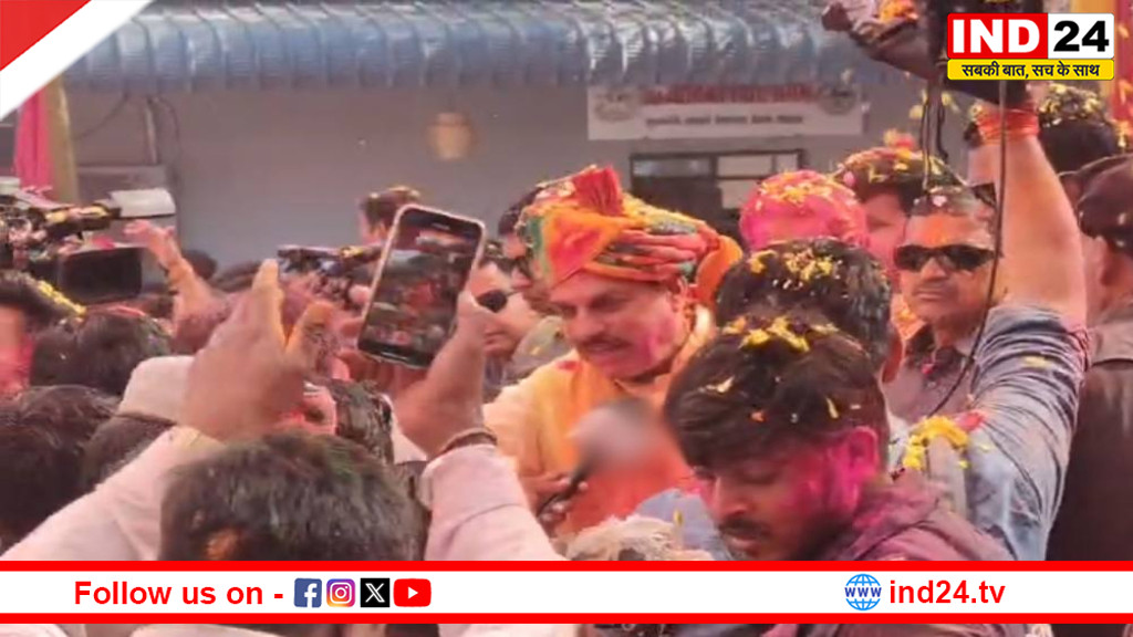सीएम डॉ मोहन यादव ने आम लोगों के साथ खेली होली, प्रदेशवासियों को दी बधाई
