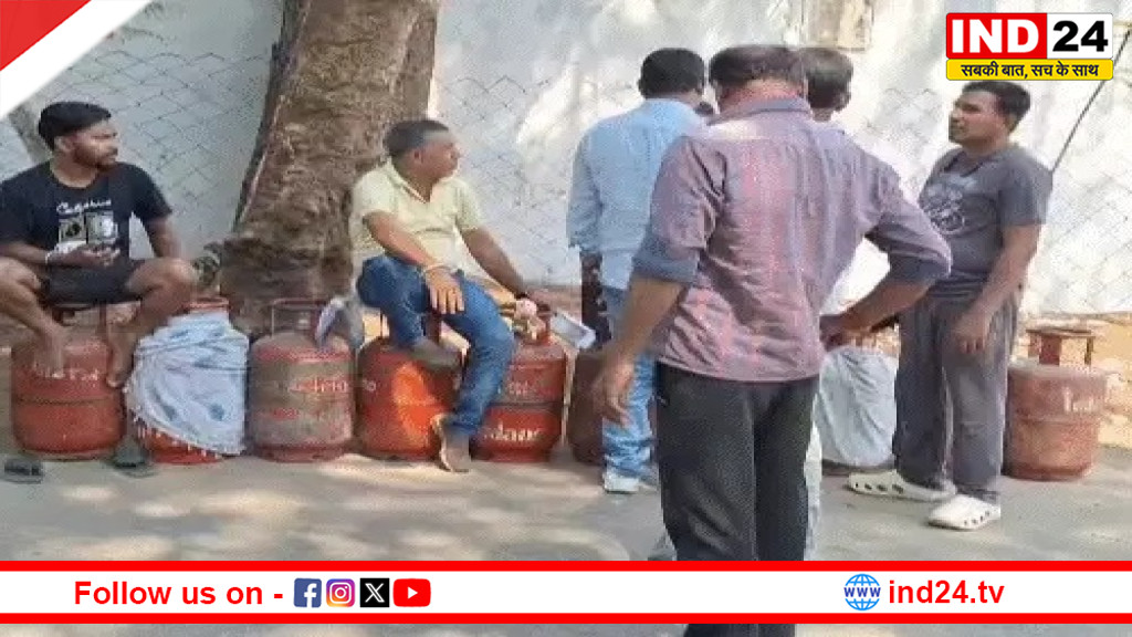 अमेरिका-इजराइल और ईरान तनाव का असर! छत्तीसगढ़ में एलपीजी सिलेंडर की किल्लत, एजेंसियों के बाहर लंबी कतारें