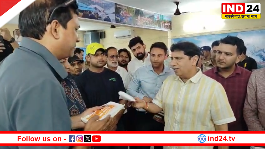 उत्तराखंड में चार धाम यात्रा शुरू, परिवहन मंत्री प्रदीप बत्रा ने नारसन बॉर्डर पर ग्रीन कार्ड सेंटर का किया निरीक्षण 