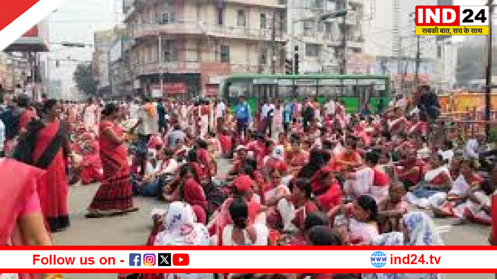 हरिद्वार में आंगनबाड़ी कार्यकर्ताओं का प्रदर्शन: मानदेय वृद्धि और ₹300 कटौती के खिलाफ जोरदार धरना