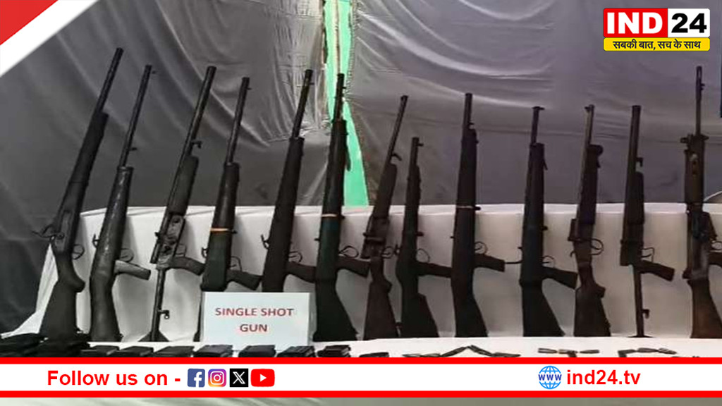 तेलंगाना में 47 नक्सलियों का ऐतिहासिक आत्मसमर्पण, भारी मात्रा में हथियार भी सौंपे