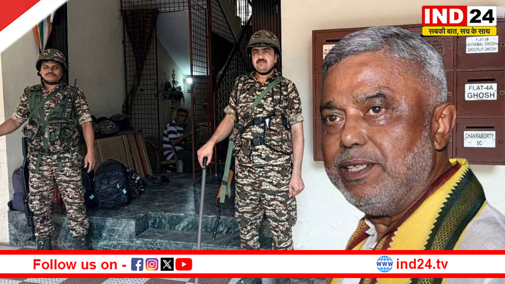 चुनावी सरगर्मी के बीच TMC उम्मीदवार देबाशिस कुमार के घर Income Tax का छापा; सास के फ्लैट और चुनावी कार्यालय में भी तलाशी