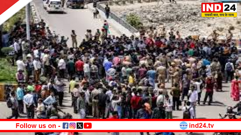 मोटाहल्दू में मदरसन कंपनी के कर्मचारियों की अचानक हड़ताल, ₹20,000 वेतन और 8 घंटे शिफ्ट की मांग