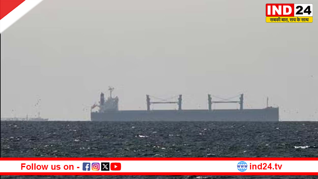 होर्मुज संकट के बीच घटी जीवाश्म ईंधन से बिजली उत्पादन: सौर और पवन ऊर्जा बनीं सहारा