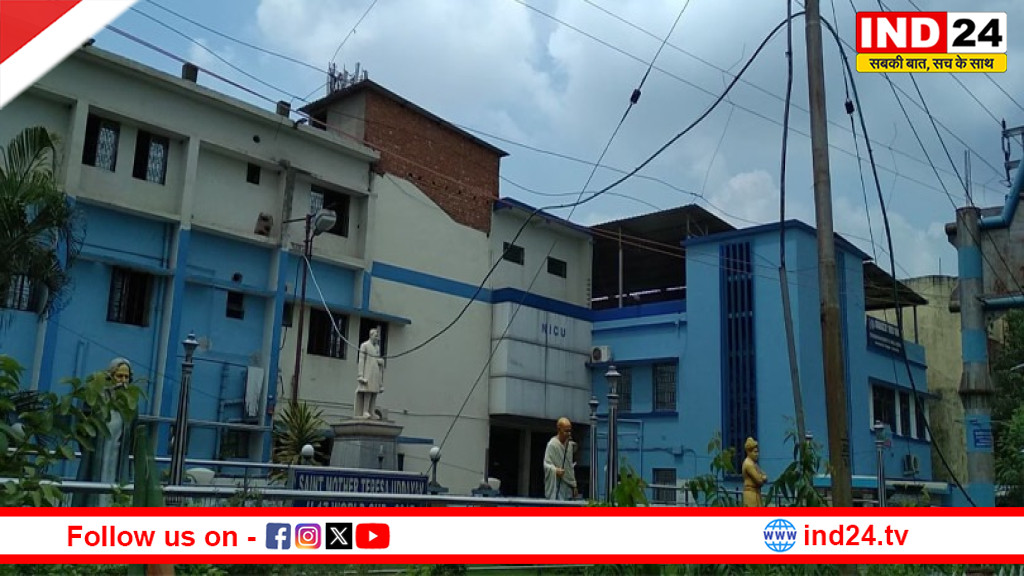 टीटागढ़ नगर पालिका में बकाया वेतन को लेकर सफाईकर्मियों का भारी हंगामा, बीजेपी विधायक कौस्तव बागची ने दिया समाधान का भरोसा