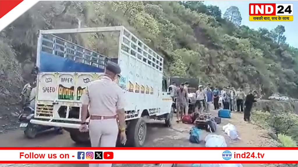  हिमाचल प्रदेश में भीषण सड़क हादसा: 300 फीट गहरी खाई में गिरी पर्यटकों की कार, गुजरात के 6 लोगों की मौत, 4 गंभीर रूप से घायल