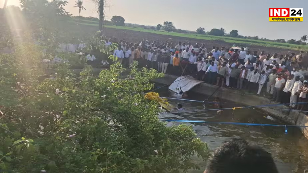 महाराष्ट्र के पंढरपुर में दर्दनाक हादसा, श्रद्धालुओं से भरी पिकअप वैन कुएं में गिरी, 14 लोगों की मौत