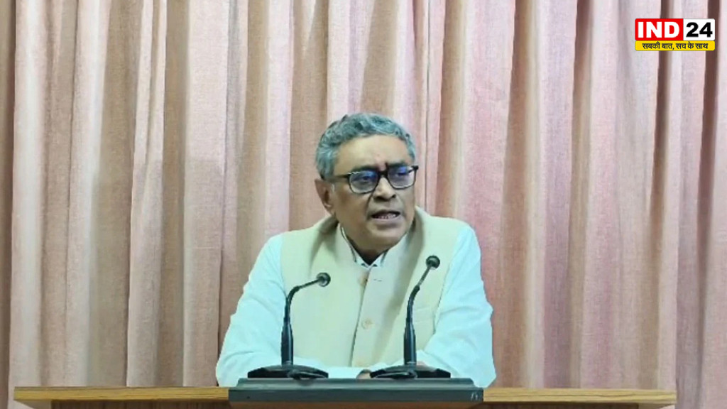 बंगाल के नए वित्त मंत्री स्वप्न दासगुप्ता का मास्टर प्लान: बिना टैक्स बढ़ाए राजस्व बढ़ाना सबसे बड़ी चुनौती; पद संभालते ही उत्तर बंगाल दौरे पर रवाना