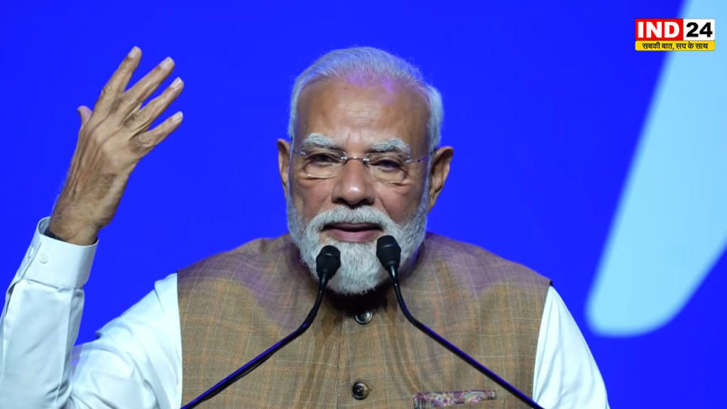  पेरिस में भारतीय समुदाय को संबोधित करते हुए पीएम मोदी बोले - फ्रांस में जितने घर हैं, उससे अधिक हमने गरीबों के लिए बनाए