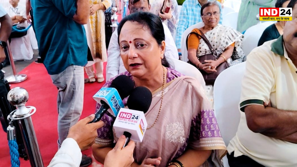 KMC में राजनीतिक सौहार्द: मुख्यमंत्री सुवेंदु अधिकारी के कार्यक्रम में शामिल हुईं ममता की भावज   पार्षद काजरी बनर्जी