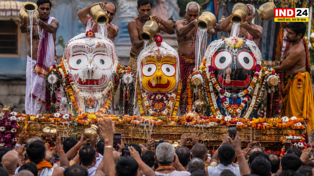 महेश जगन्नाथ धाम में भव्य स्नान यात्रा: 630 साल पुरानी परंपरा के तहत गंगाजल और दूध से हुआ दिव्य स्नान