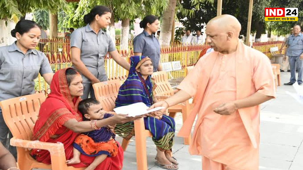 CM योगी का जनता दर्शन: 200 फरियादियों की सुनी समस्याएं, अधिकारियों को दिए सख्त निर्देश