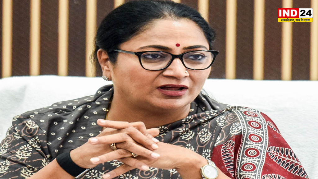 मालवीय नगर अग्निकांड और साकेत हादसे के नायकों को CM रेखा गुप्ता ने किया सम्मानित, मृतकों के परिजनों को 10 लाख सहायता