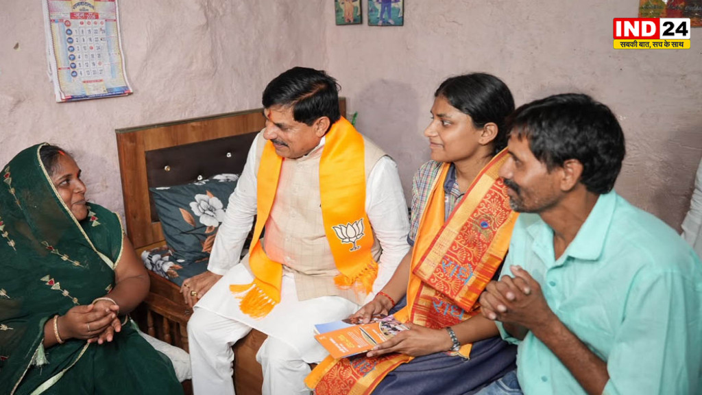 ईवी से गलियों में पहुंचे सीएम मोहन यादव, 12वीं टॉपर चांदनी के साथ ली सेल्फी, दिखा अलग अंदाज