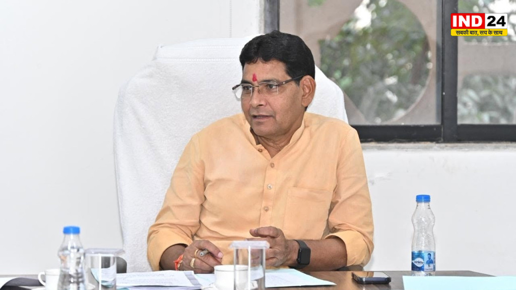 राजस्व मामलों में देरी पर मंत्री टंकराम वर्मा सख्त, बोले- नामांतरण और बंटवारे के प्रकरण समय पर निपटाएं