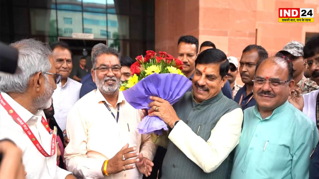 सीएम डॉ. मोहन ने 10 साल बाद दिया प्रमोशन, गदगद हुए कर्मचारी, ढोल-नगाड़ों से किया स्वागत