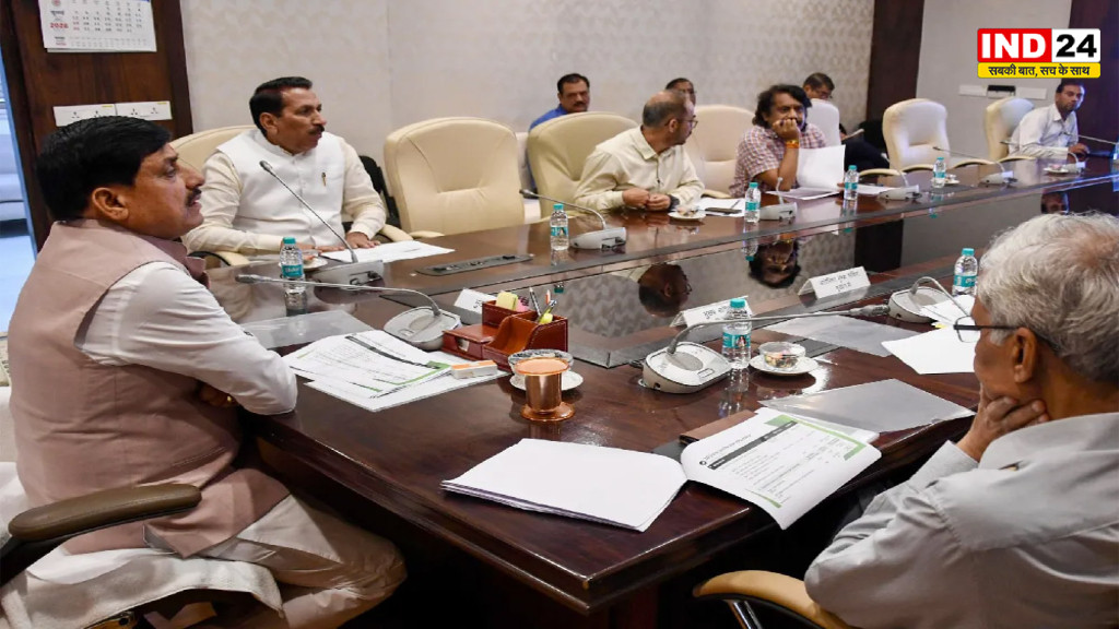MP News: मोहन सरकार की बड़ी प्रशासनिक सर्जरी तय! CMO से लेकर कमिश्नर तक बदलेंगे चेहरे, एक दर्जन अफसर रडार पर