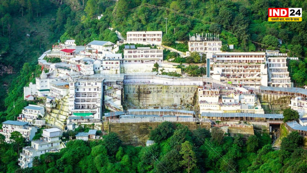 5 दिन बाद फिर शुरू होगी वैष्णो देवी यात्रा, फिलहाल रोज़ 10 हजार श्रद्धालुओं को ही मिलेगी दर्शन की अनुमति