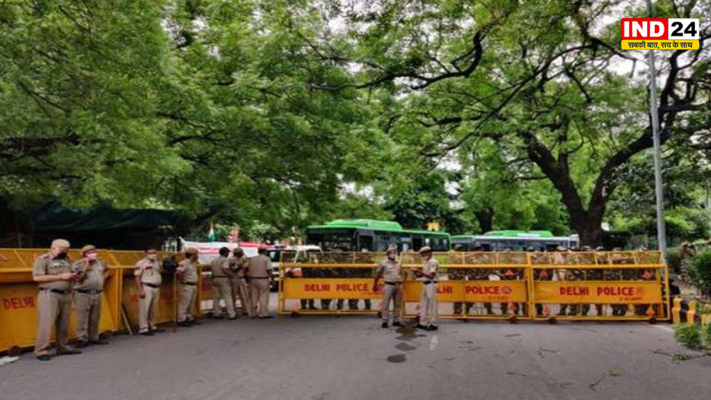 जंतर-मंतर पर छात्रों के प्रदर्शन के बीच दिल्ली पुलिस की सभी छुट्टियां रद्द, सिर्फ इमरजेंसी में मिलेगी छुट्टी