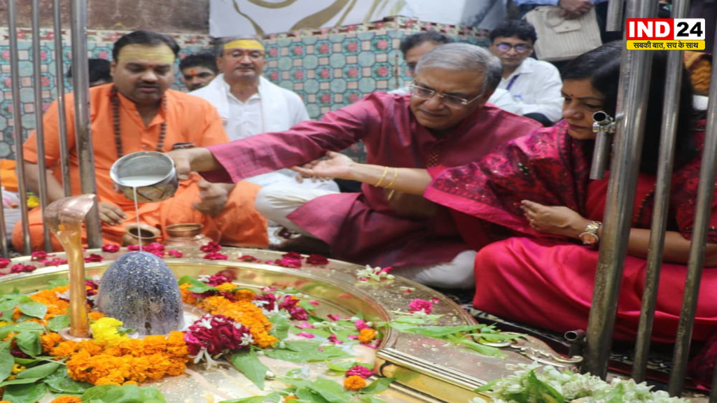 मुख्य निर्वाचन आयुक्त ज्ञानेश कुमार ने ओंकारेश्वर-ममलेश्वर ज्योतिर्लिंग के किए दर्शन, पूजा-अर्चना कर लिया आशीर्वाद