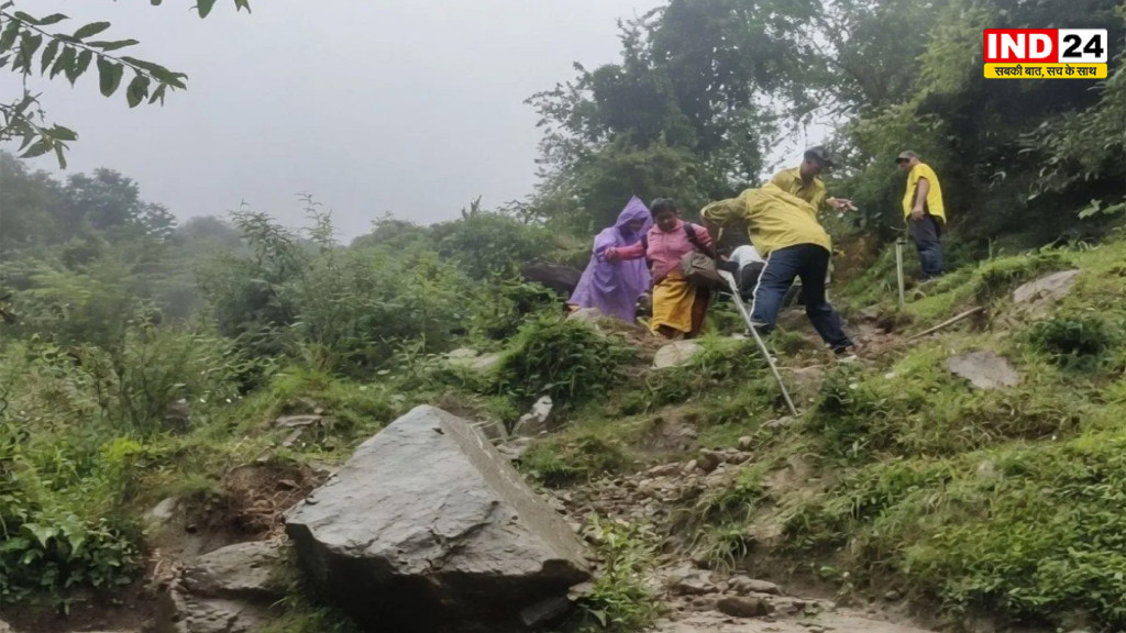 Uttarkashi Landslide: यमुनोत्री यात्रा मार्ग पर बड़ा भूस्खलन, SDRF ने रस्सियों के सहारे 100 तीर्थयात्रियों की बचाई जान; जानिए पूरा घटनाक्रम