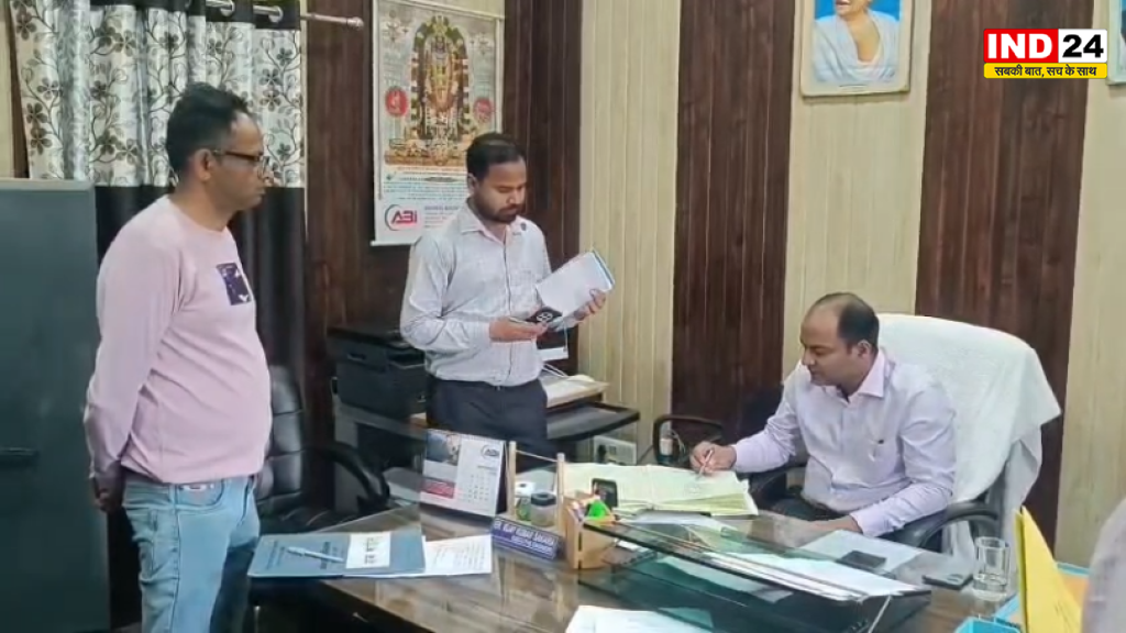 डीएम मनीष कुमार का यूपीसीएल कार्यालय पर छापा, लापरवाही पर अधिकारियों से जवाब तलब
