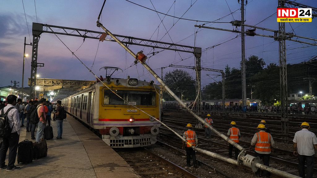 दक्षिणेश्वर में OHE तार टूटने से रेल सेवा ठप, ऑफिस से लौट रहे यात्रियों की बढ़ी मुश्किलें