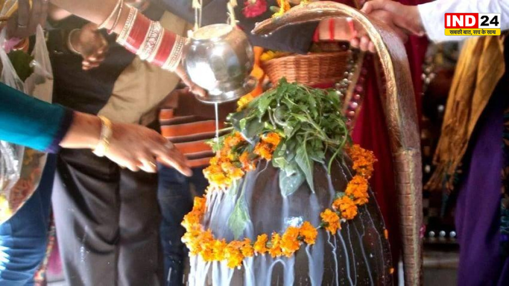 श्रावण का मंगलारंभ: भोलेनाथ की आराधना से खुलेगा सुख-समृद्धि का द्वार, जानिए पहले दिन की पूजा, जलाभिषेक और सावन का आध्यात्मिक महत्व