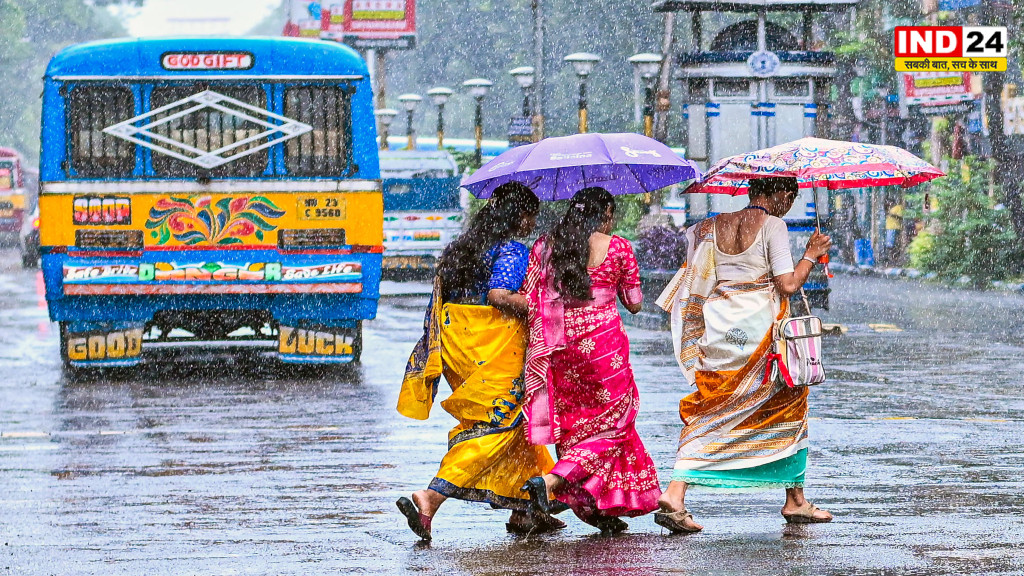 पश्चिम बंगाल में बारिश का तांडव, उत्तर में भूस्खलन से सड़कें ठप, कोलकाता समेत दक्षिण बंगाल में भारी बारिश का अलर्ट जारी