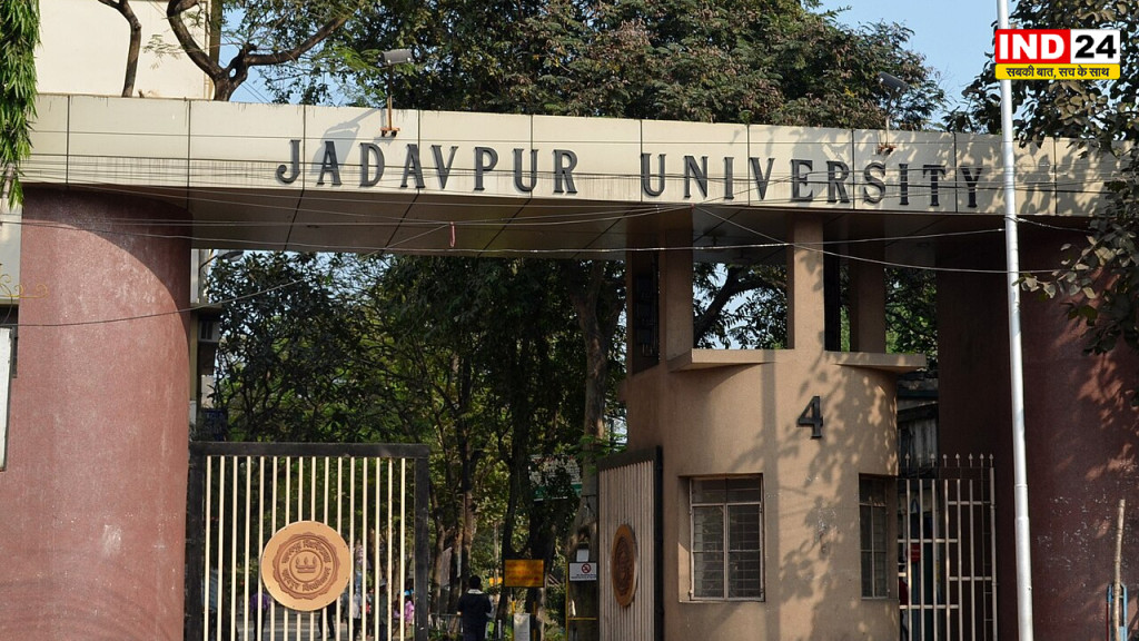 जादवपुर विश्वविद्यालय में ऐतिहासिक फलक तोड़े जाने पर ABVP का विरोध, निष्पक्ष जांच की मांग