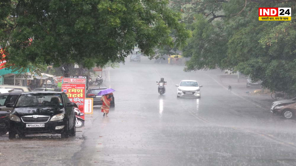 Monsoon Fury: मुंबई से हिमाचल और ओडिशा तक बारिश का कहर, कहीं 7 मौतें तो कहीं सड़कें बंद; 18 अगस्त तक अलर्ट