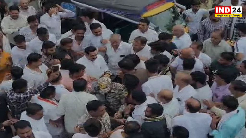 MP News: उपचुनाव के बाद पहली बार दतिया पहुंचे नरोत्तम मिश्रा, समर्थकों ने किया जोरदार स्वागत; ‘शेर आया-शेर आया’ के लगे नारे