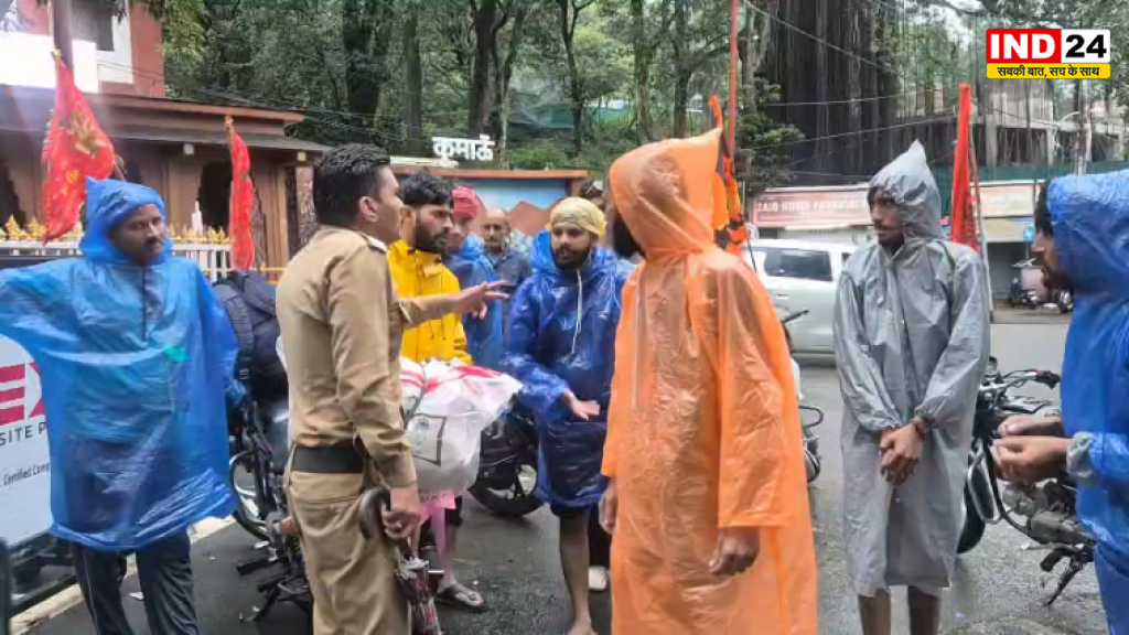 मसूरी जाने की जिद पर अड़े कांवड़ यात्री, कोठालगेट चेक पोस्ट पर पुलिस से हुई तीखी नोकझोंक