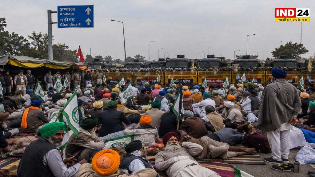 Khanauri Border: दिल्ली कूच पर खनौरी बॉर्डर में किसानों और पुलिस के बीच तनाव, सड़क पर रात गुजारने को मजबूर प्रदर्शनकारी