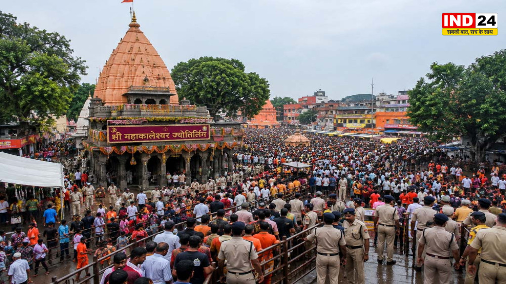 उज्जैन में आज आस्था का महासंगम: सावन सोमवार, महाकाल की तीसरी सवारी और नागचंद्रेश्वर दर्शन के लिए 8 लाख तक श्रद्धालु