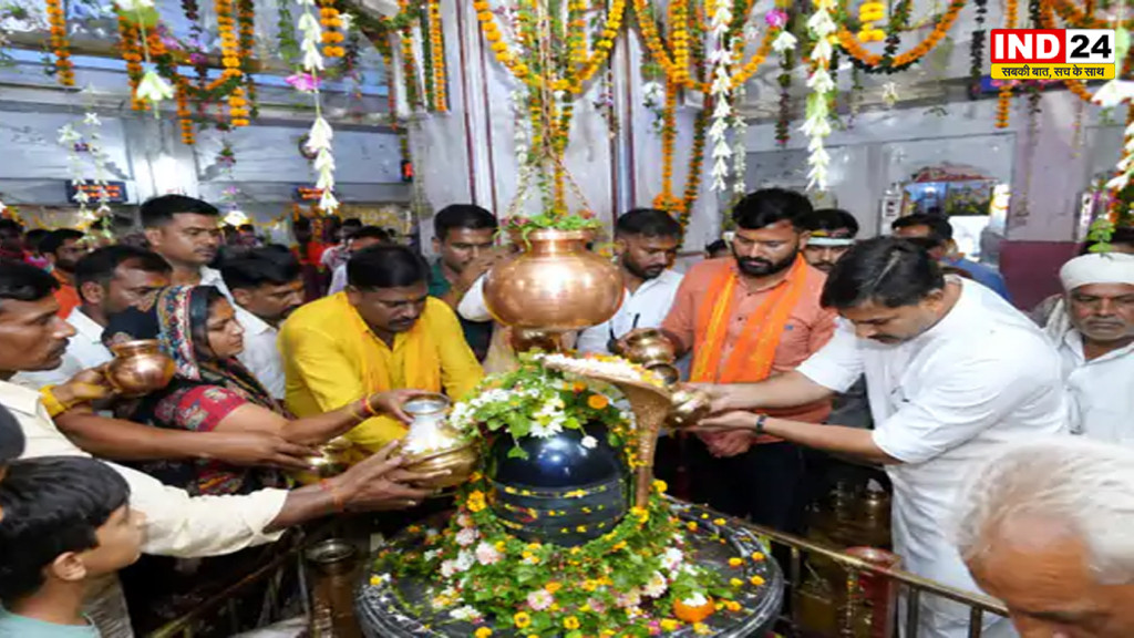 सावन के तीसरे सोमवार-नागपंचमी पर शिवालयों में उमड़ा आस्था का सैलाब, काशी विश्वनाथ धाम में 3 KM लंबी कतार