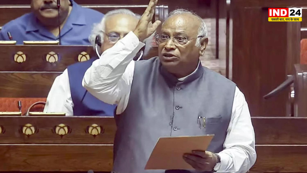 INDIA गठबंधन की बैठक में खरगे का सरकार पर हमला, छात्रों पर कार्रवाई और राम मंदिर चढ़ावा विवाद पर मांगा जवाब