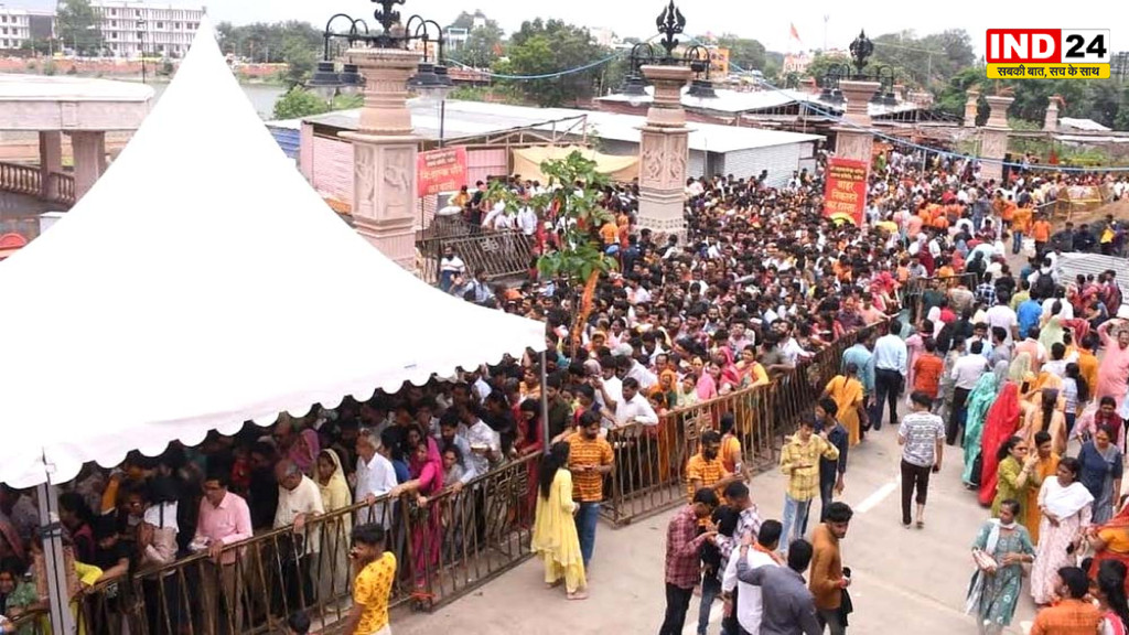 Mahakal Mandir Ujjain: श्रावण के पहले वीकेंड पर महाकाल मंदिर में बदली दर्शन व्यवस्था, जानिए किस गेट से मिलेगा प्रवेश