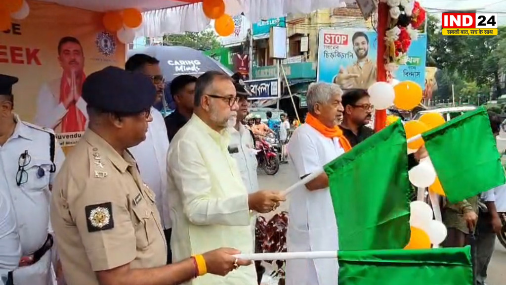 कोलकाता में रोड सेफ्टी वीक की शुरुआत, तापस रॉय ने दिखाई हरी झंडी