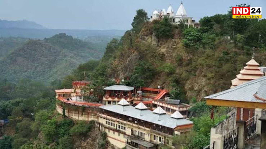  हिमाचल के मंदिरों में 420 करोड़ रुपये का चढ़ावा, धार्मिक स्थलों के विकास पर हो रहा खर्च