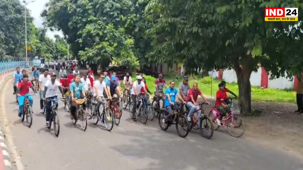 कोलकाता में ‘साइक्लिंग संडे’ की पहल, सेहत और स्वच्छ पर्यावरण का संदेश लेकर सड़कों पर उतरे साइकिलिस्ट
