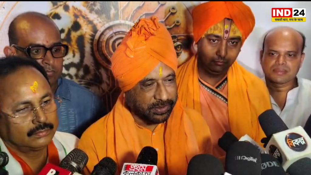 दुर्गापूजा की रीति-रिवाजों पर कार्तिक महाराज का बड़ा बयान, पूर्व मुख्यमंत्री पर बिना नाम लिए साधा निशाना