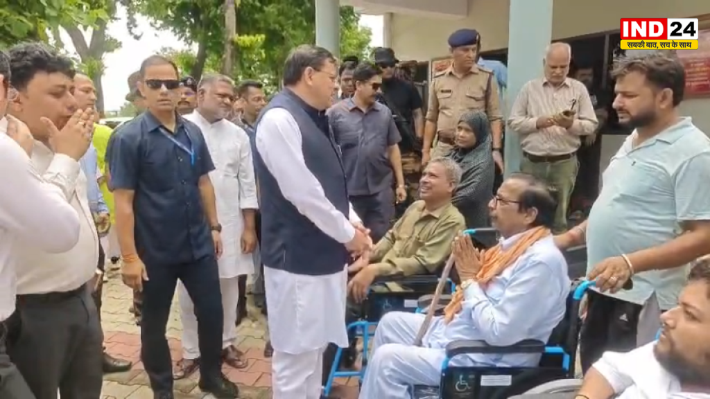 मुख्यमंत्री धामी ने खटीमा में सुनी जनसमस्याएं, महिला समूहों को सौंपी दो आधुनिक फूड वैन