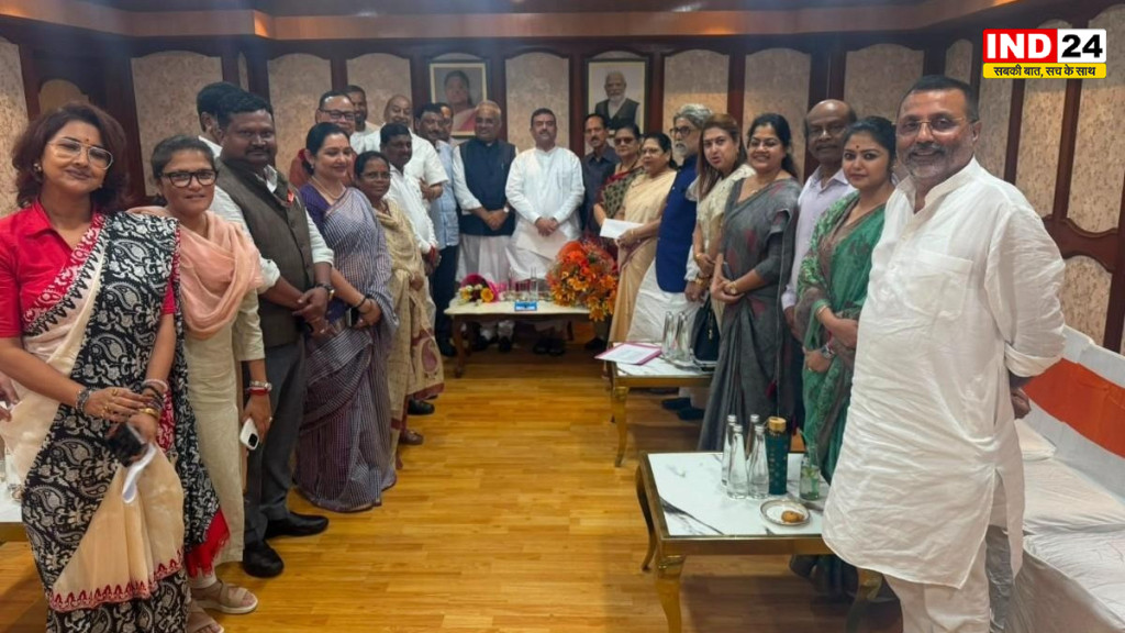 नई दिल्ली में सुवेंदु और भूपेंद्र यादव संग टीएमसी के बागी सांसदों की बैठक, सिटिजन्स पार्टी में रहने की मिली सलाह