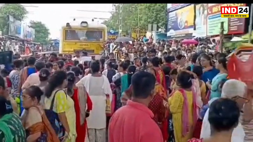 विराटी में अन्नपूर्णा योजना को लेकर महिलाओं का रेल अवरोध, करीब आधे घंटे थमी ट्रेन सेवा