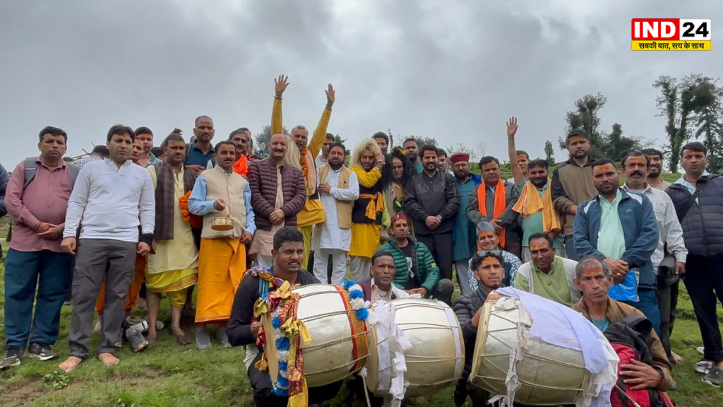 देव आस्था और प्रकृति का संगम: हरि महाराज की शैल यात्रा में श्रद्धालुओं ने लिया दिव्य आशीर्वाद