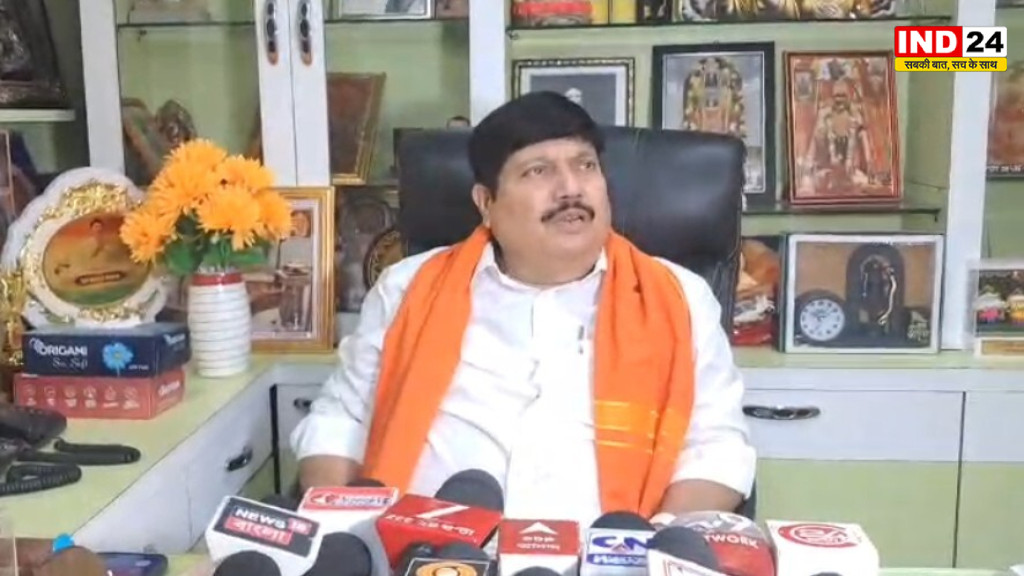 कोलकाता में फिर दौड़ेगी नाइट बसें, शहर और उपनगरों के बीच देर रात सफर होगा आसान, परिवहन मंत्री अर्जुन सिंह का बड़ा ऐलान