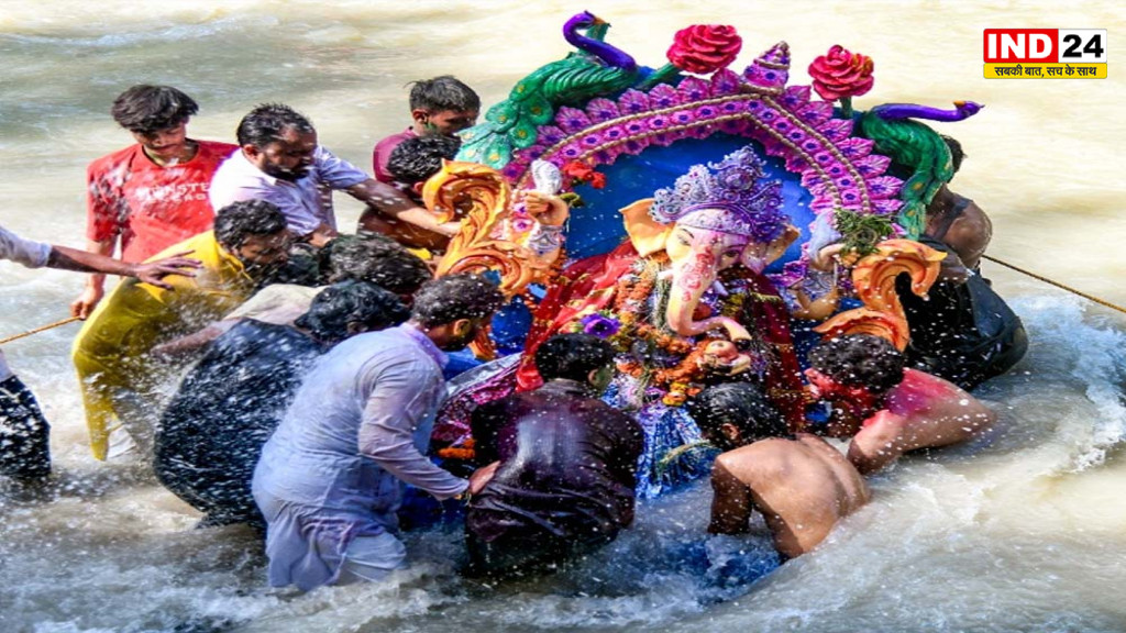 गणपति विसर्जन आज: मुंबई में 383 कुंड, हैदराबाद में कड़ी सुरक्षा
